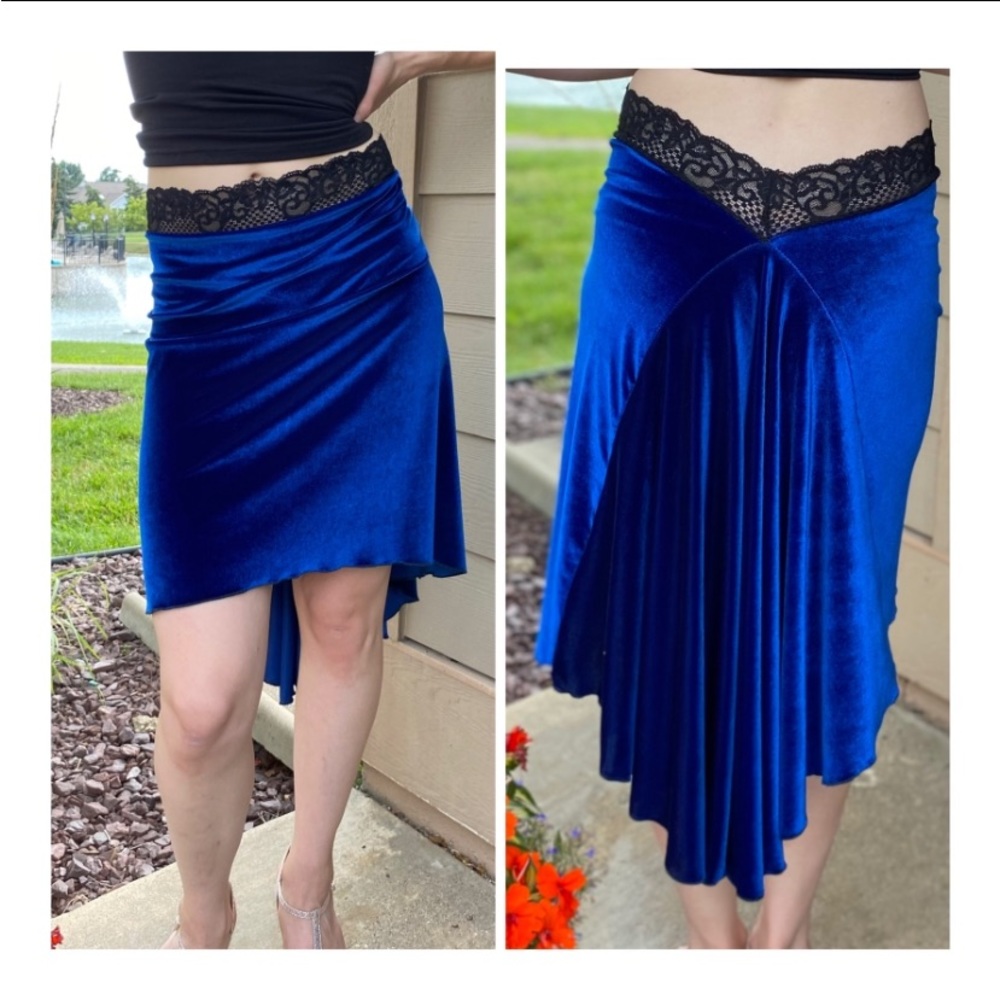 Blue velvet skirt